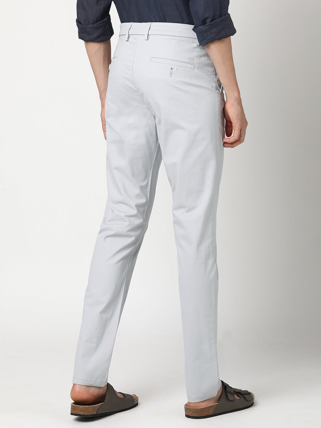 Stitch Hub Grey Cotton Chinos For Men- Regular Fit With Solid Pattern