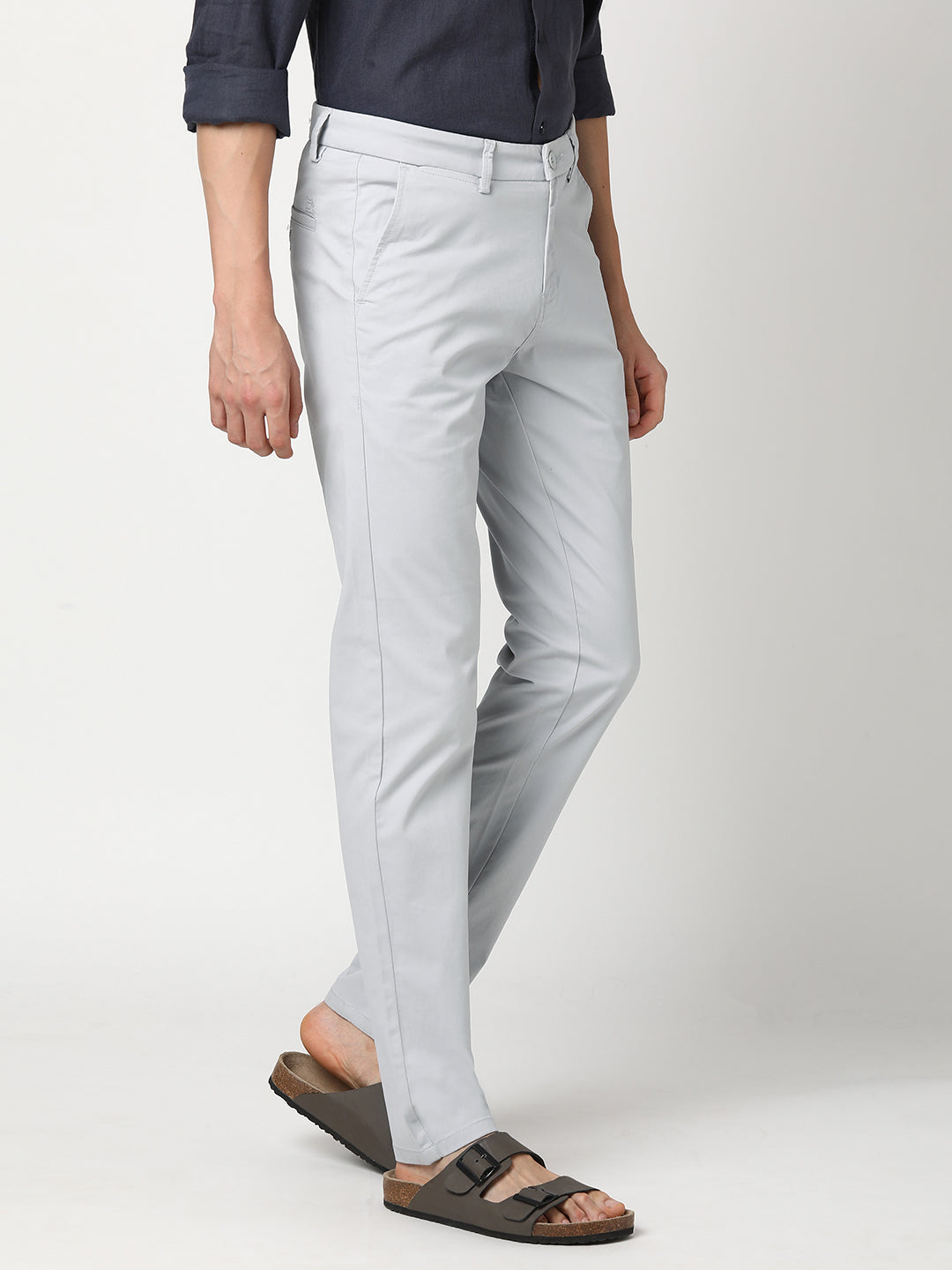 Stitch Hub Grey Cotton Chinos For Men- Regular Fit With Solid Pattern
