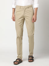 Stitch Hub Tan Cotton Chinos For Men- Regular Fit With Solid Pattern