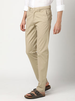 Stitch Hub Tan Cotton Chinos For Men- Regular Fit With Solid Pattern