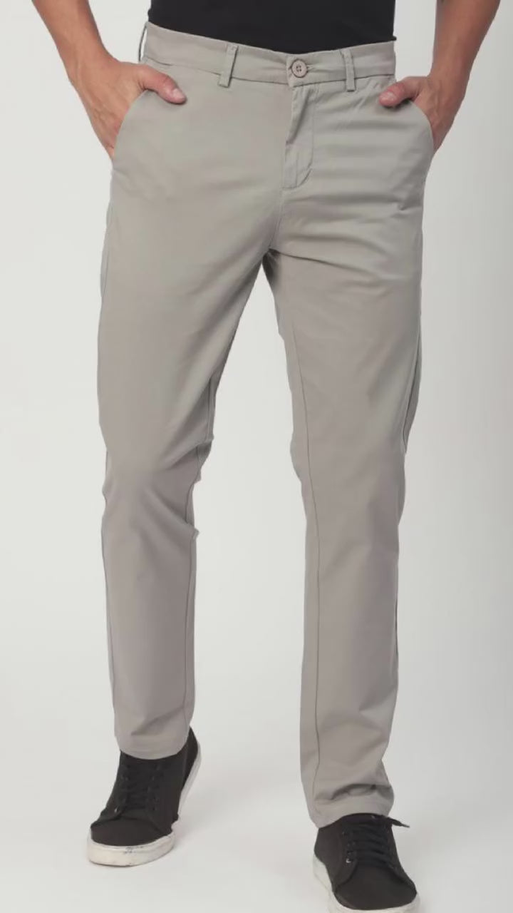 Stitch Hub Grey Fine Twill Cotton Chinos For Men- Regular Fit With Solid Pattern